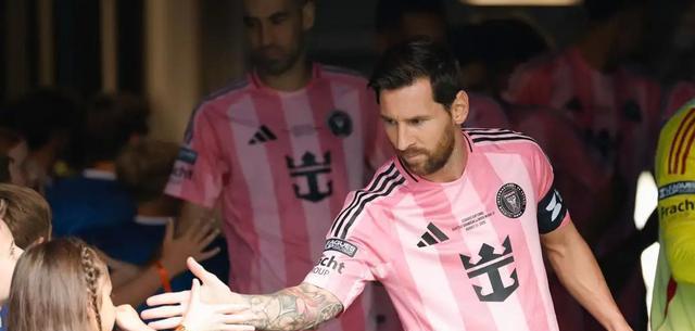 出战, 奥万多和巴, 马斯切拉诺 出战, 奥万多和巴, 马斯切拉诺