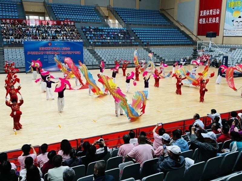 inews, 搭建了交流, om