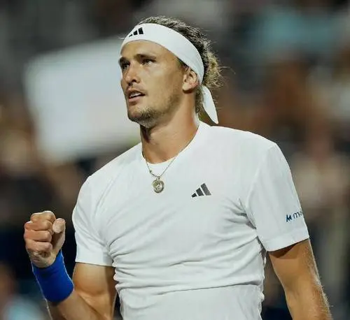 欣瑜, AA, 俄罗斯双雄